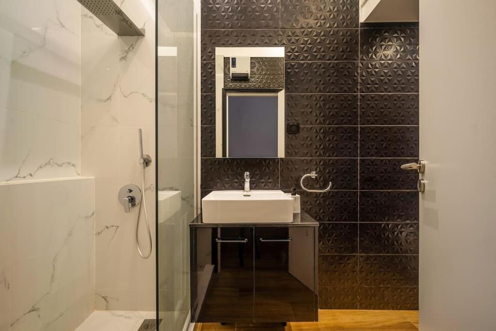 Super Stylish Apartments In The Heart Of Athens! Eksteriør billede